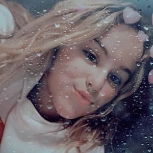 Meet your Posher, Candace